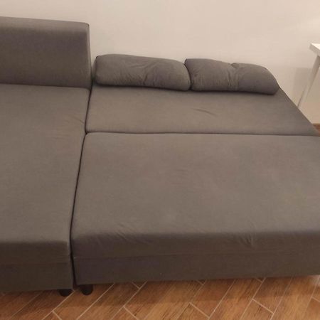 Nice Room With 2 Shared Bathrooms ,Wc , 2Km To Old Town -100M From Metro Szwedzka Warszawa Eksteriør bilde