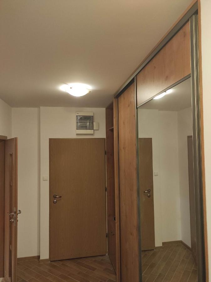 Nice Room With 2 Shared Bathrooms ,Wc , 2Km To Old Town -100M From Metro Szwedzka Warszawa Eksteriør bilde