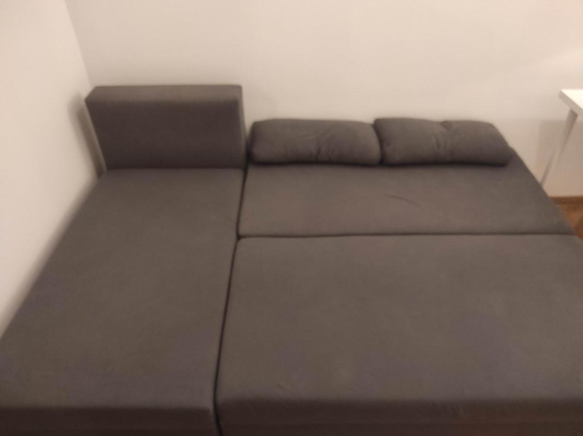 Nice Room With 2 Shared Bathrooms ,Wc , 2Km To Old Town -100M From Metro Szwedzka Warszawa Eksteriør bilde
