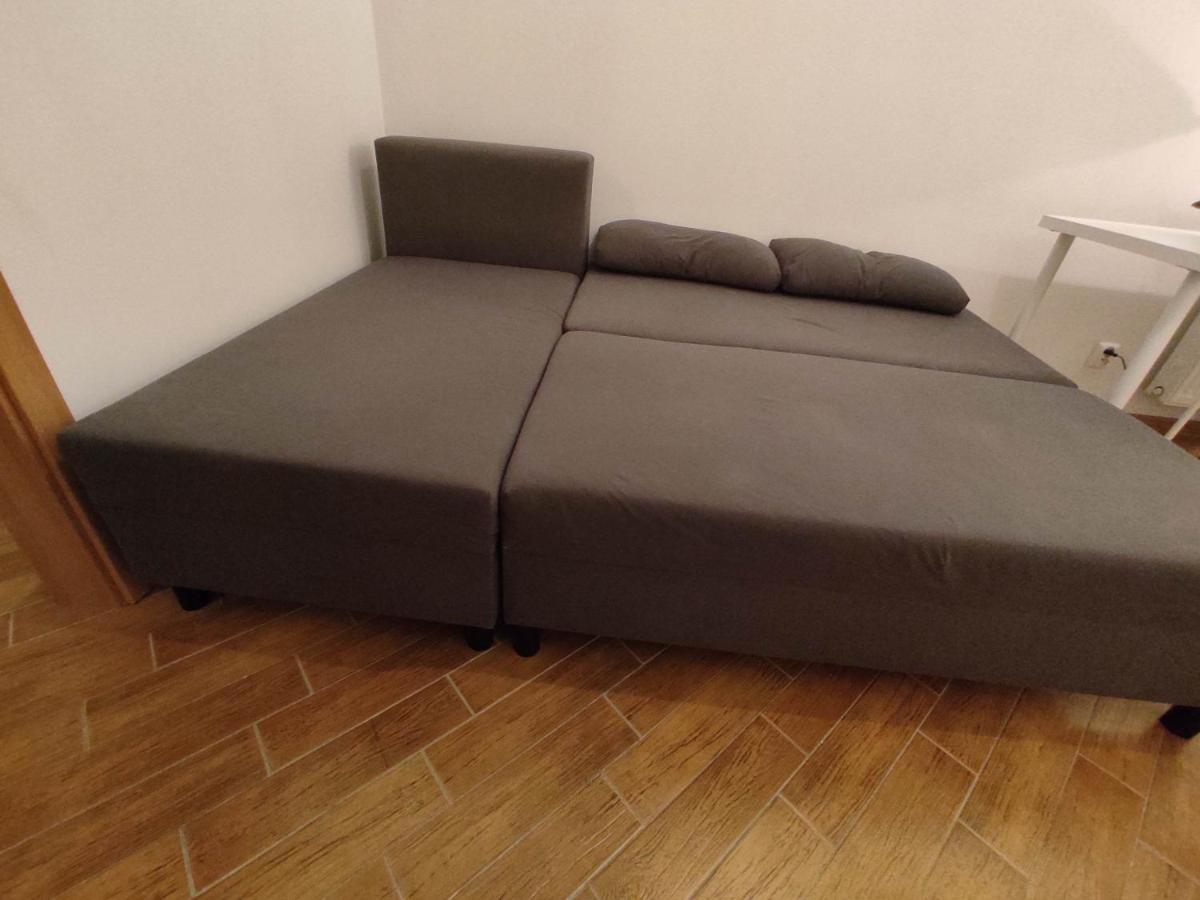 Nice Room With 2 Shared Bathrooms ,Wc , 2Km To Old Town -100M From Metro Szwedzka Warszawa Eksteriør bilde