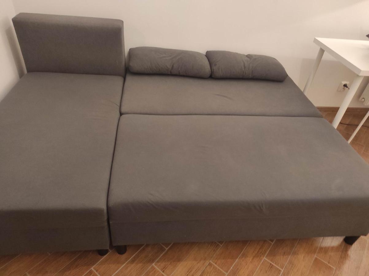 Nice Room With 2 Shared Bathrooms ,Wc , 2Km To Old Town -100M From Metro Szwedzka Warszawa Eksteriør bilde